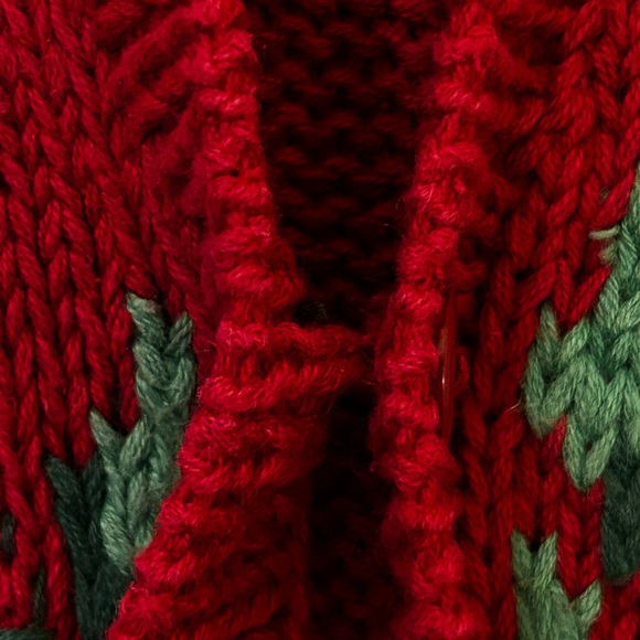 Eagle’s Eye Vintage Red Knitted Floral Bumblebee Cottagecore Vest, Sleeveless - Picture 12 of 14